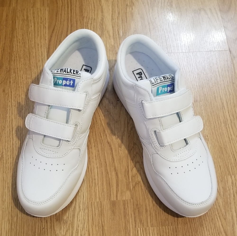 Proper men's life walker